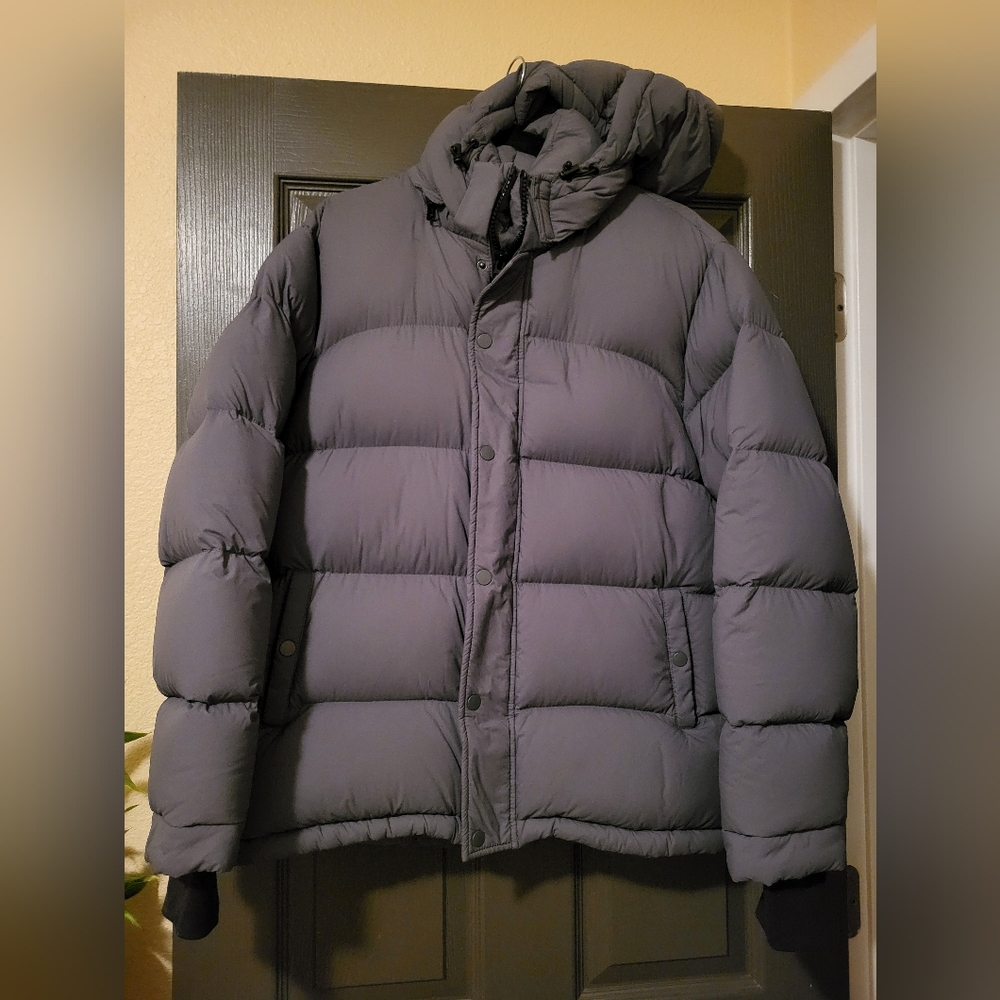 Aritzia TNA Super Puff